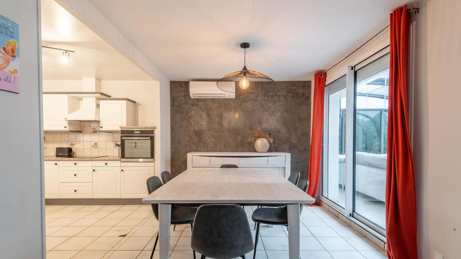 펜션 안시 Alpiloc Furnished House 빌라