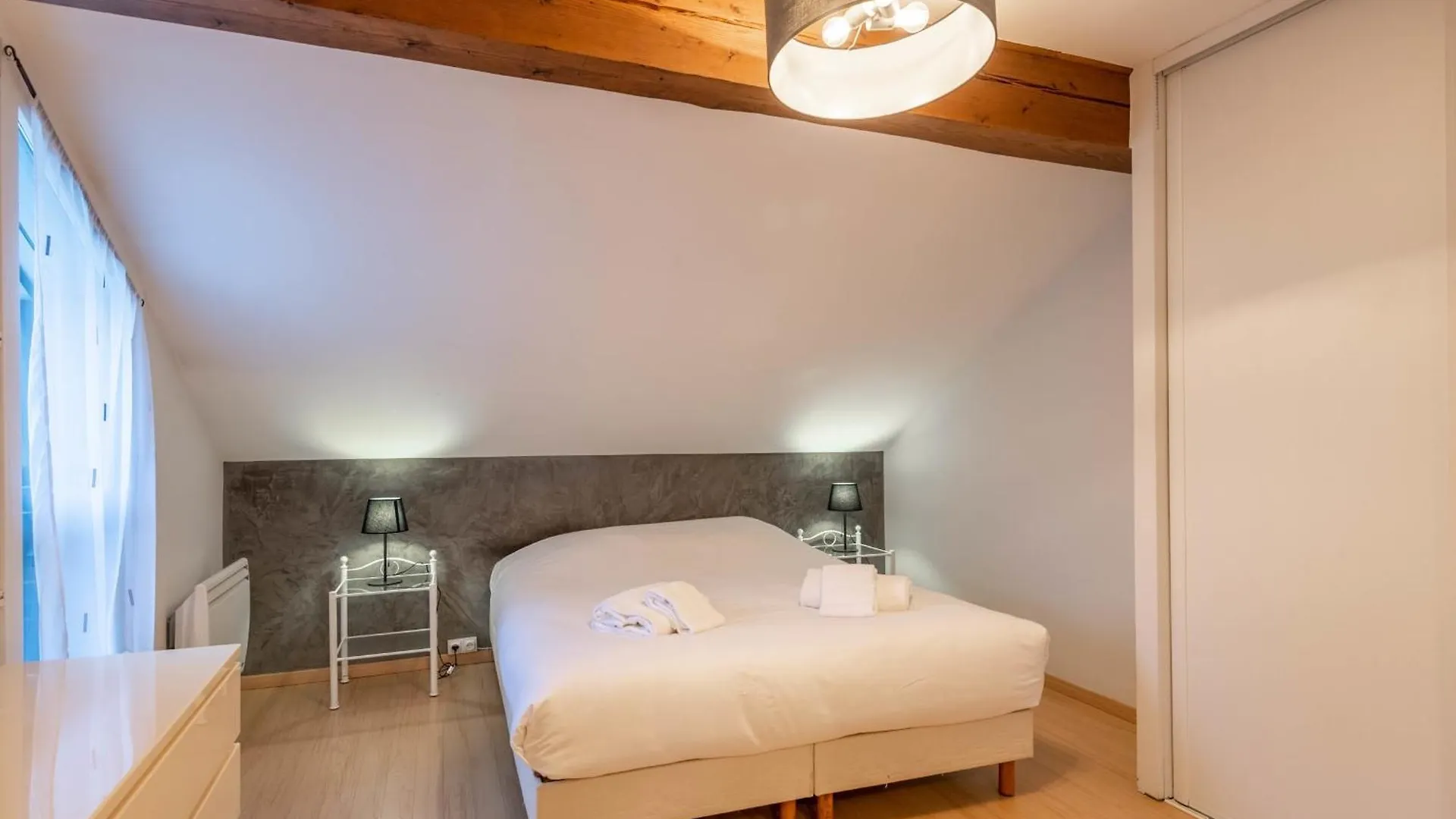 Alpiloc Furnished House Villa Annecy 0*,